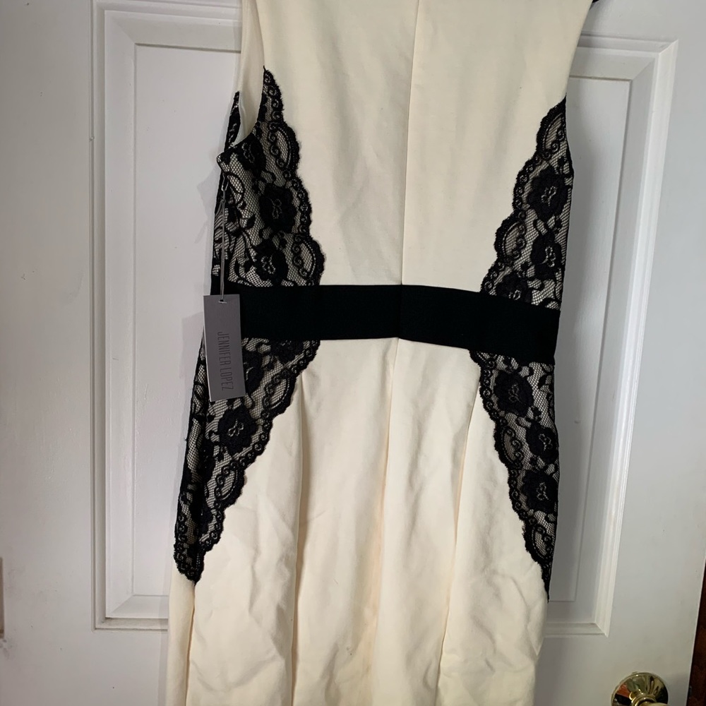 Dress - Picture 2 of 4